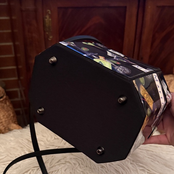 Martini Jewelry Box Handbag - Picture 5 of 10